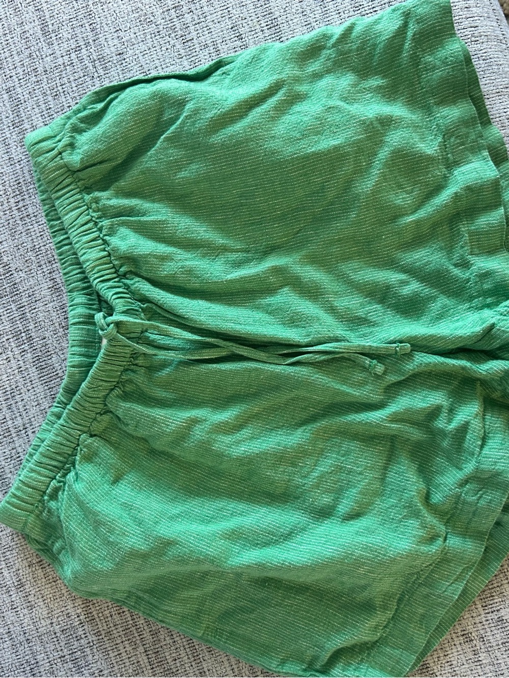 a new day Lightweight Green Elastic Waist Athletic Shorts